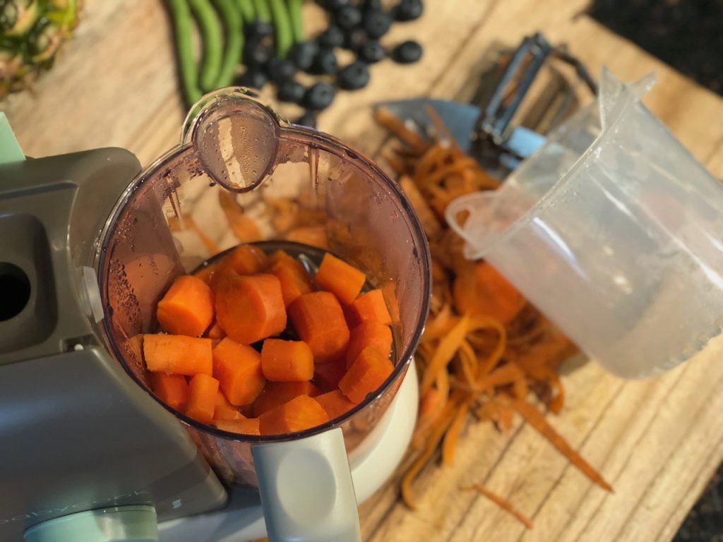 Steamed carrots in the Beaba Babycook